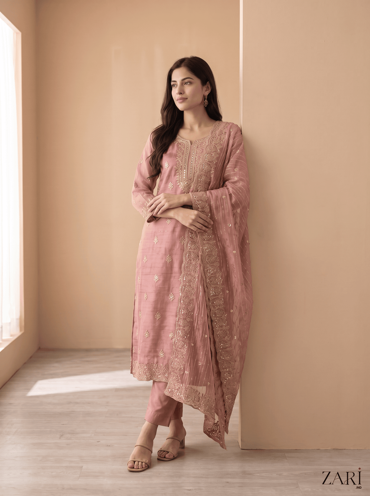  Dusty pink kurta set with sequin dupatta