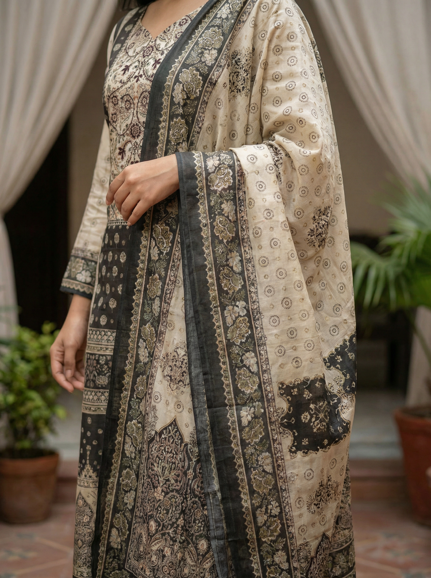 Carbon grey silk Kurta with Trousers & Dupatta 12824-16