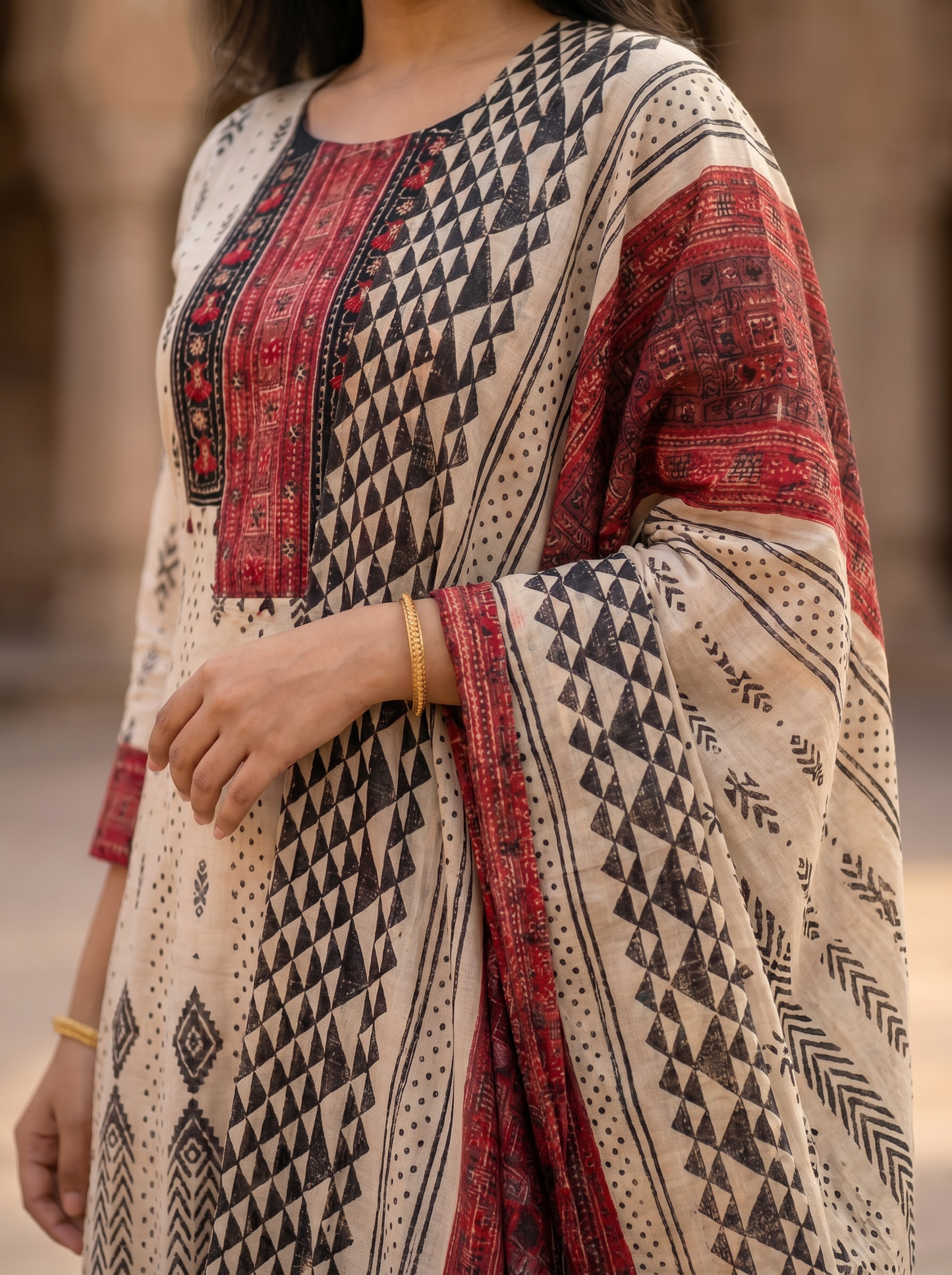 Cream Cotton Embroidery kurta set 12515