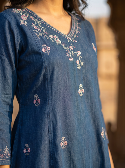 Graceful Deep Blue Kurta 9845-4