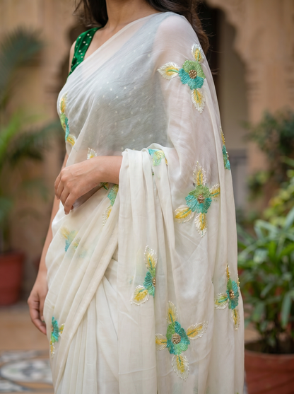 Off-white Chiffon saree  HZBA134-2