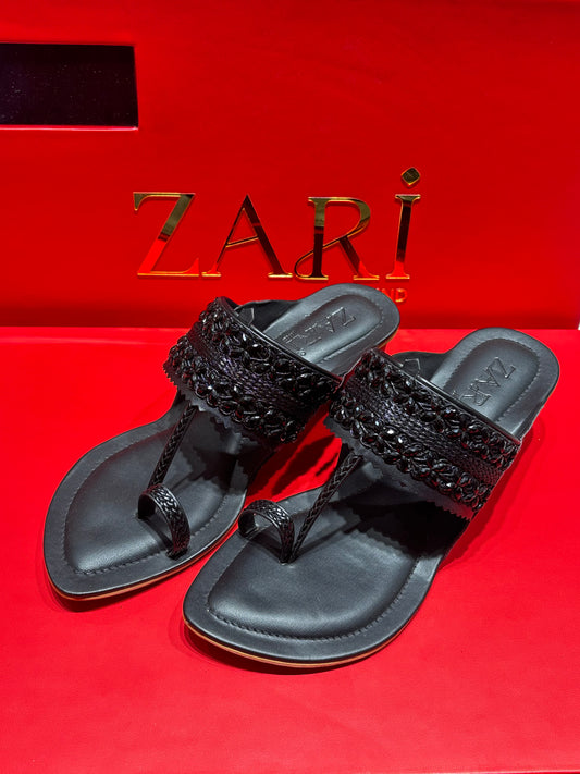 All Black Traditional Sandel - 1003