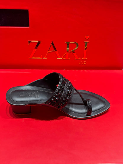 All Black Traditional Sandel - 1003